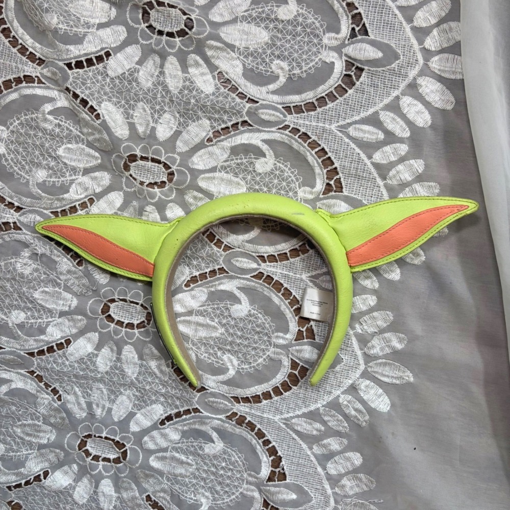 Star Wars Loungefly The Mandalorian Grogu Baby Yoda Ear Headband Lime Green
